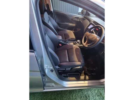 2015 Honda Grace - thumbnail 11