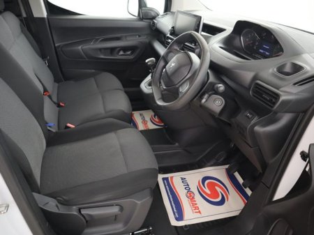 2022 Peugeot Partner - thumbnail 11