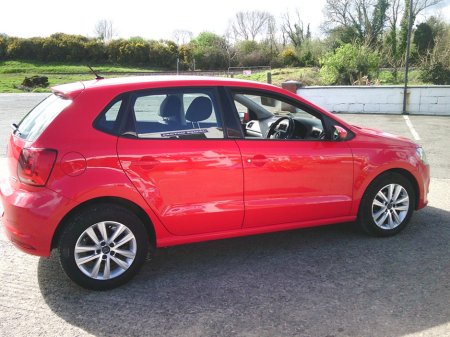 2015 Volkswagen Polo - view 3