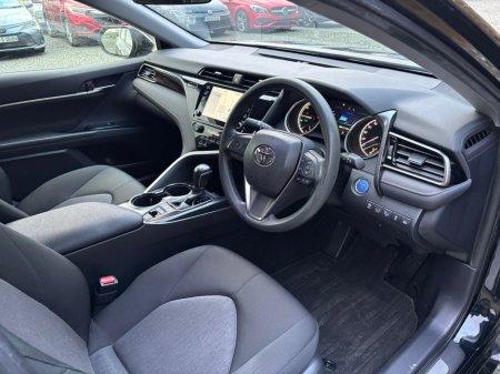 2020 Toyota Camry 2.5 Camry Hybrid €24,950 thumbnail