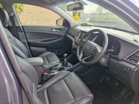 2016 Hyundai Tucson - thumbnail 31