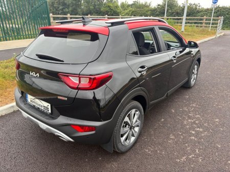 2026 Kia Stonic 261 two tone, sports edition, *finance from 3.9%* metallic paint, *7 year warranty* *3 year AA* Reversing Camera, Touch Screen Infotainment Syst €27,990