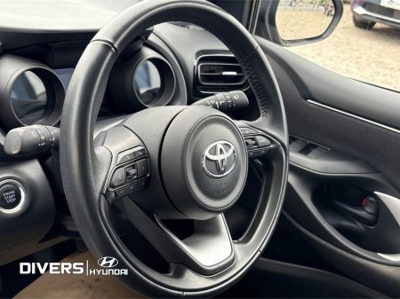 2022 Toyota Yaris Luna Sport €19,495 thumbnail