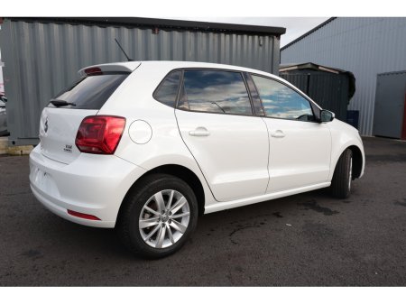 2014 Volkswagen Polo  €9,999