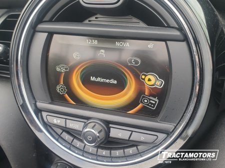 2016 MINI Convertible COOPER €15,999 thumbnail