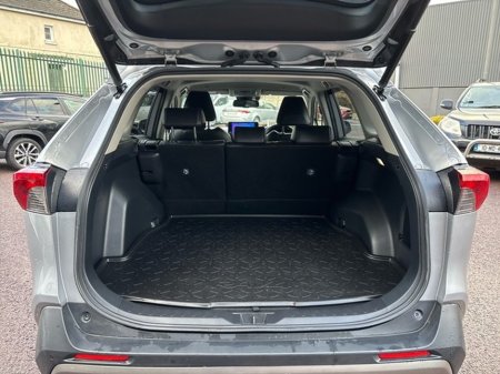 2023 Toyota Rav4 RAV4 HYBRID SOL 4DR AUTO €38,000 thumbnail