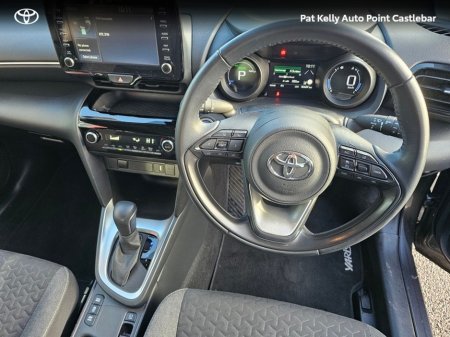 2023 Toyota Yaris Cross YARIS CROSS LUNA €27,900 thumbnail