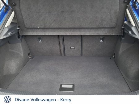 2022 Volkswagen T-Roc LIFE 2.0 TDI 116 BHP €26,950 thumbnail