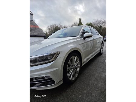 2017 Volkswagen Passat  €19,950 thumbnail