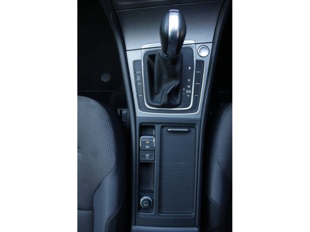 2016 Volkswagen Golf - thumbnail 14