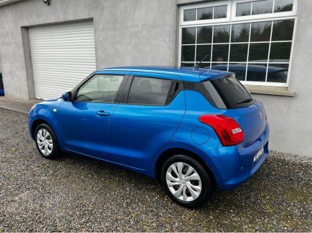 2019 Suzuki Swift - thumbnail 13
