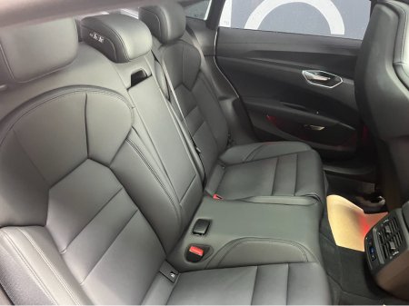2023 Audi e-tron GT quattro - thumbnail 15