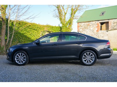 2019 Volkswagen Passat - thumbnail 6