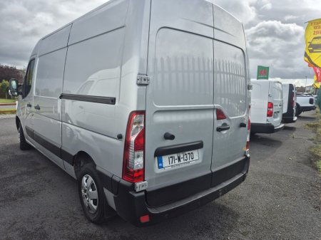 2017 Nissan NV400  €6,990