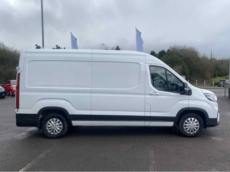 2022 Maxus Deliver 9 PV LH FWD BASE 4DR €15,950 thumbnail
