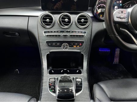 2018 Mercedes-Benz C Class €24950! 2018 MERCEDES-BENZ C220D AVANTGARDE AMG LINE 2.0 AUTOMATIC / CRUISE CONTROL / REVERSE CAMERA / ELECTRIC MEMRY & HEATED SEATS / PADDLE SHIFTERS / AMBIENT LIGHTS €24,950 thumbnail