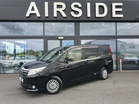 2014 Toyota Noah 7 SEATER * 1.8 SELF CHARGING HYBRID €18,950