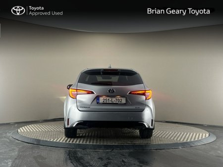2025 Toyota Corolla HYBRID SOL T/S €36,950 thumbnail