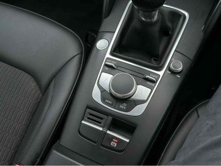 2017 Audi A3 LIMOUSINE 1.6 TDI 110 SE 4DR €11,950 thumbnail