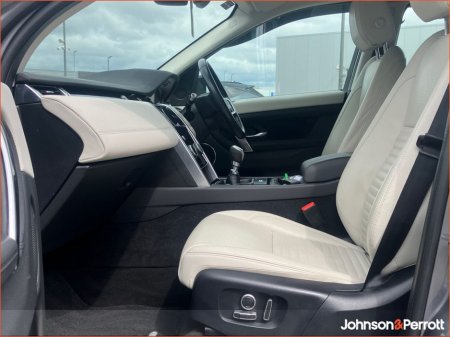 2021 Land Rover Discovery Sport - view 3