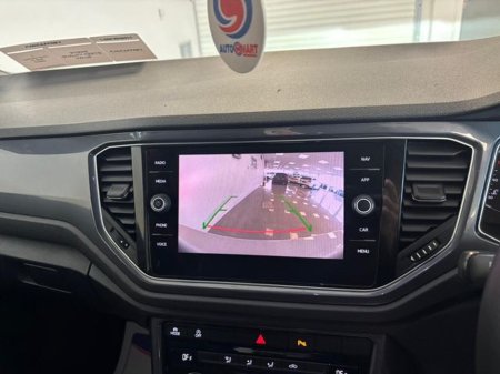 2020 Volkswagen T-Roc 2.0 TDI 150bhp R-Line DSG €23,995 thumbnail