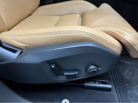 2024 Volvo XC60 €54950! 2024 VOLVO XC60 T6 RECHARGE ULTIMATE AWD  / CRUISE CONTROL / 360° PARKING CAMERA / ELECTRIC MEMORY & HEATED SEATS / REAR HEATED SEATS / PANORAMIC SUNROOF / HEATED STEERING WHEEL €54,950 thumbnail