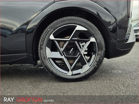 2025 Kia EV4 EV4 5 HB GT LINE LR 5DR AUTO €49,950 thumbnail