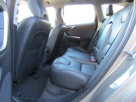 2014 Volvo XC60 - thumbnail 17