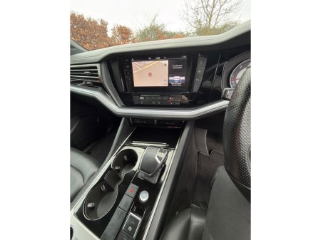 2023 Volkswagen Touareg - thumbnail 12