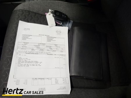 2023 Toyota Yaris - thumbnail 25