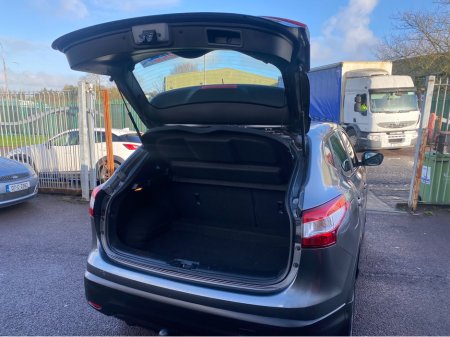 2015 Nissan Qashqai 1.5 DSL XE E6 4DR ONE OWNER CAR €8,500 thumbnail
