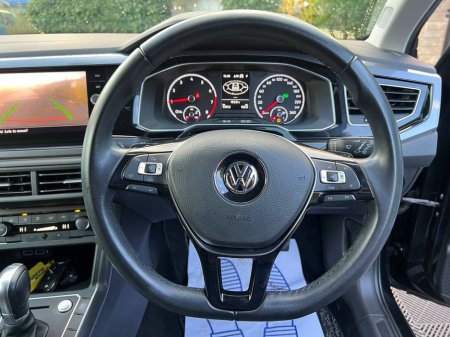 2018 Volkswagen Polo COMFORTLINE 1.0 TSI // LOW MILEAGE // APPLE CARPLAY/ANDROID AUTO // REVERSE CAMERA €15,700
