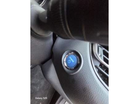 2023 Toyota C-HR 1.8 HYBRID SOL €25,450 thumbnail