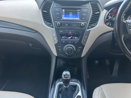 2016 Hyundai Santa Fe 2.2 CRDi 4WD Executive €14,950 thumbnail