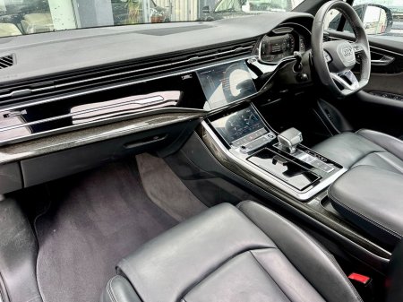 2021 Audi Q7 - thumbnail 5