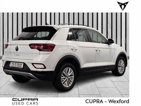 2023 Volkswagen T-Roc - thumbnail 4