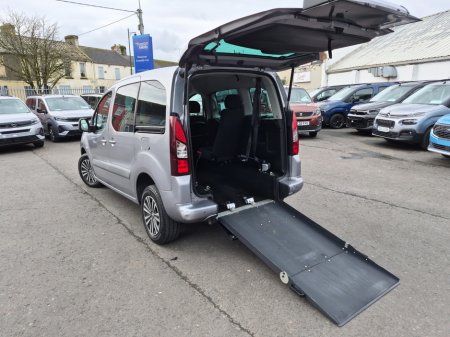 2017 Peugeot Partner - thumbnail 15