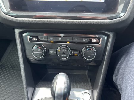 2020 Volkswagen Tiguan - thumbnail 20