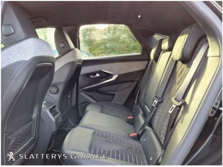 2025 Peugeot 3008 E3008 GT €39,995 thumbnail