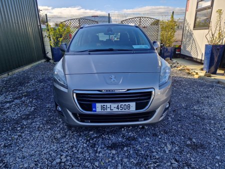 2016 Peugeot 5008 - thumbnail 3