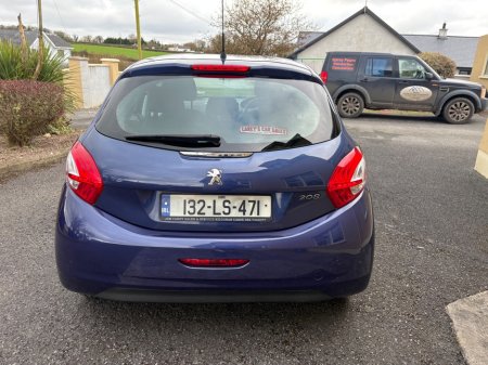 2013 Peugeot 208 - thumbnail 6