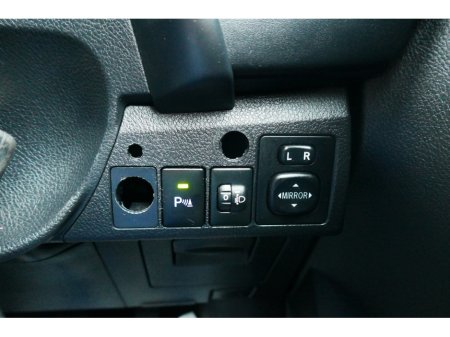 2016 Toyota Auris 1.6 D BUSINESS EDITION 1 110BHP 5DR €12,750 thumbnail