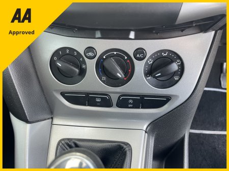 2014 Ford Focus - thumbnail 12