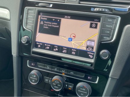 2016 Volkswagen Golf - thumbnail 10