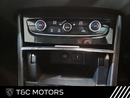 2019 Opel Grandland X SC Model - Rear Parking Sensors, Dual Zone Climate Control A/C, Cruise Control, Bluetooth, Alloy Wheels €14,995 thumbnail