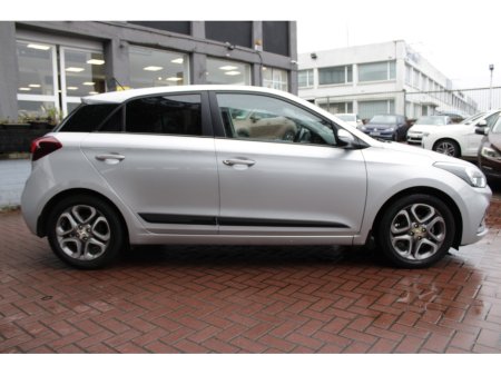 2019 Hyundai i20 1.2 ACTIVE DELUXE 5DR HATCHBACK  //  ONLY 43,869 KM //  STUNNING CAR FINISHED IN SILVER // BUY WITH CONFIDENCE AA AND SIMI APPROVED DEALER 2026 // FINANCE ARRANGED // ALL TRADE €14,950 thumbnail