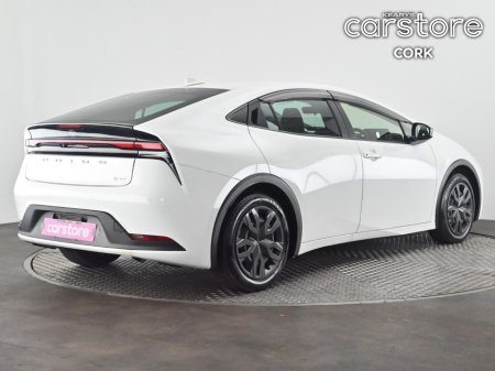 2024 Toyota Prius - thumbnail 5