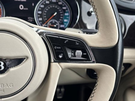 2016 Bentley Bentayga - thumbnail 12