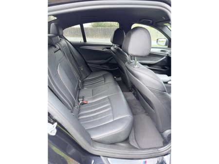 2019 BMW 5 Series - photo 6