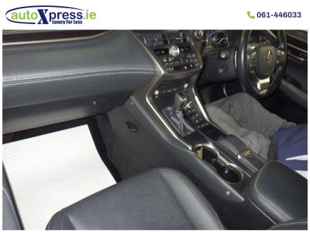 2021 Lexus NX 300 h - thumbnail 4